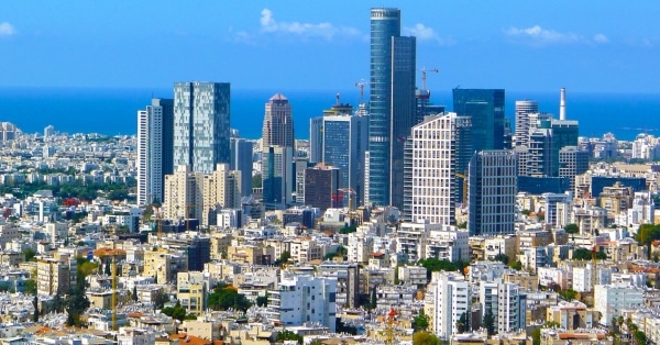 כמה מילים על תל אביב