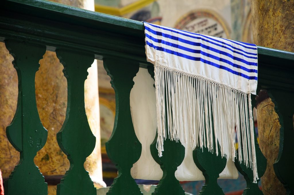 כמה עולה טלית מהודרת