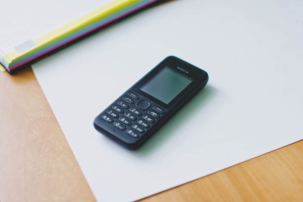 כמה עולה טלפון Nokia 215 ומהם הפיצ'רים