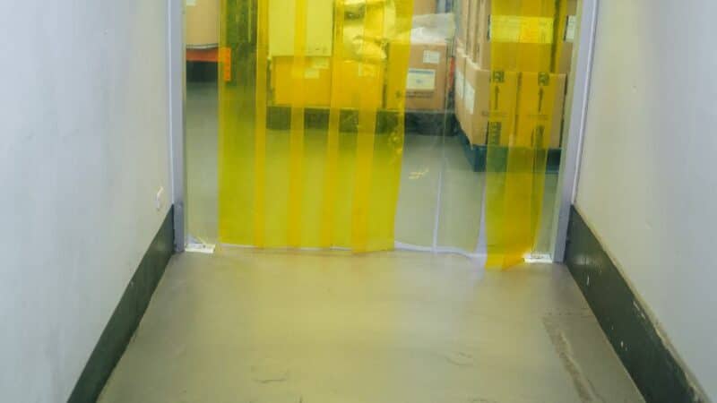 וילון PVC